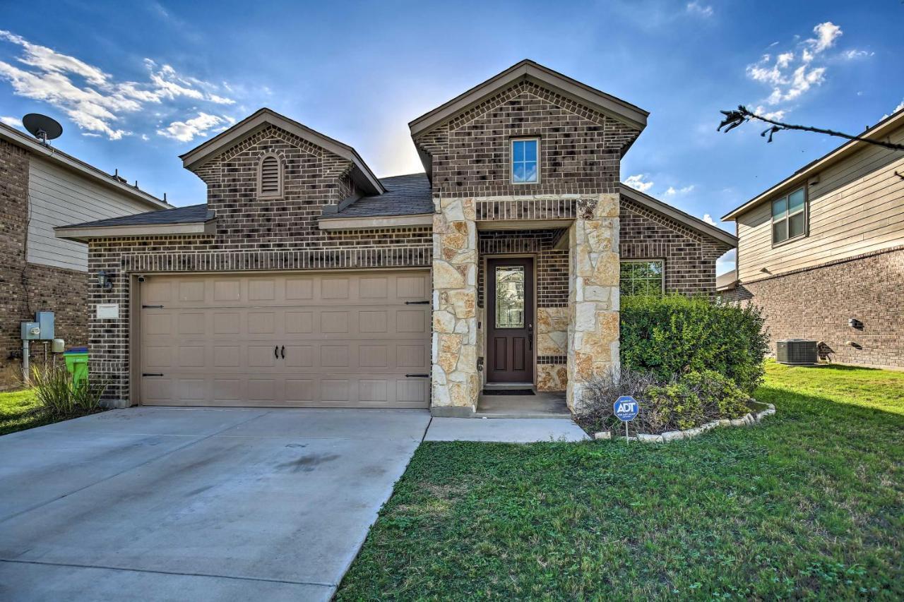 San Antonio Home With Yard About 8 Mi To Lackland! Εξωτερικό φωτογραφία