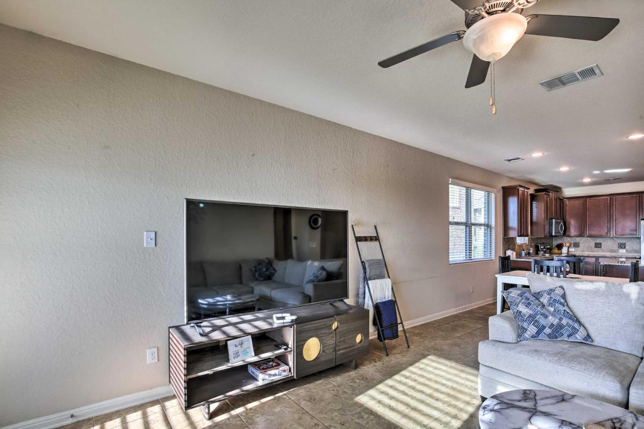 San Antonio Home With Yard About 8 Mi To Lackland! Εξωτερικό φωτογραφία