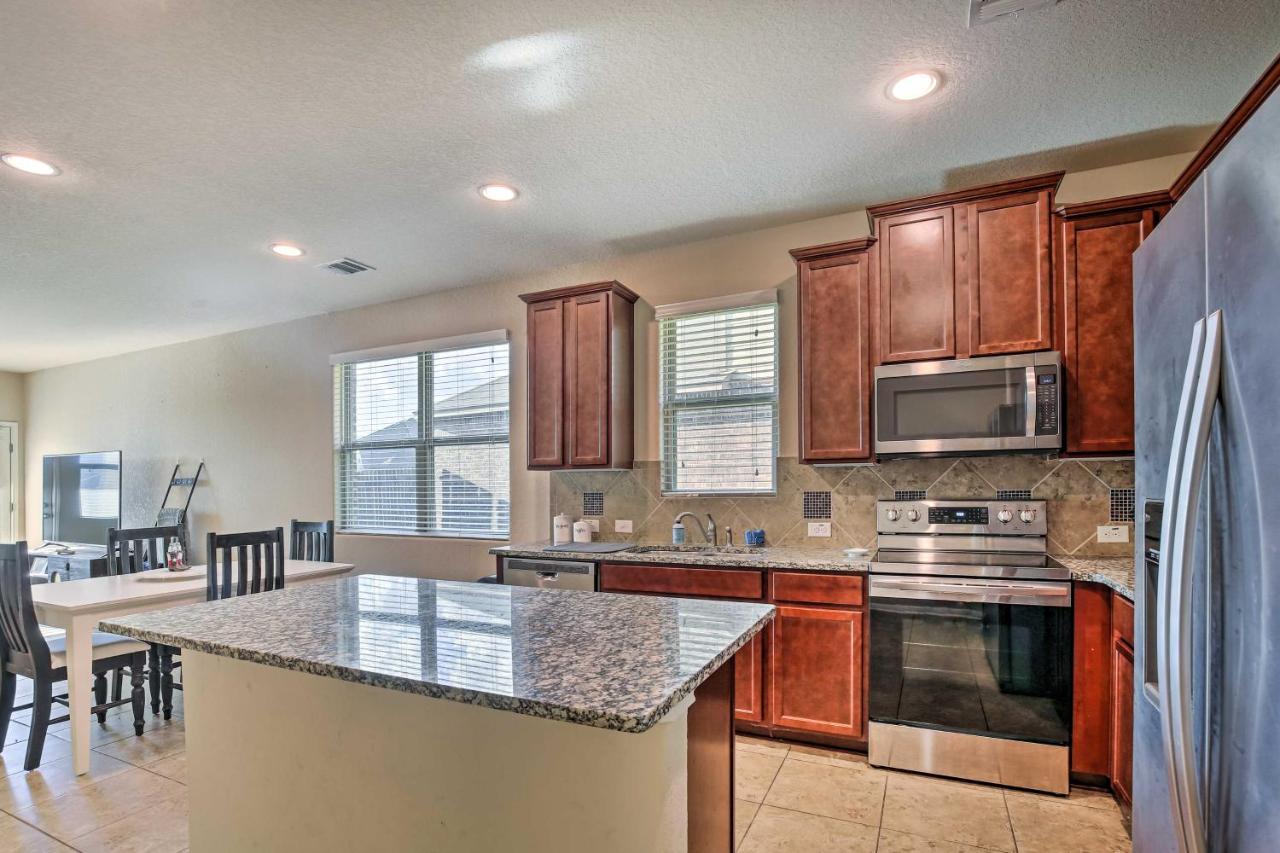 San Antonio Home With Yard About 8 Mi To Lackland! Εξωτερικό φωτογραφία